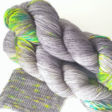 Load image into Gallery viewer, Merino 4ply high twist - Temporarily unreliable