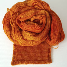 Load image into Gallery viewer, Merino 4 ply high twist - Phoenix feather