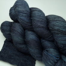 Load image into Gallery viewer, BFL/Silk Lace - Indigo sea