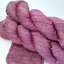 Load image into Gallery viewer, Merino/silk DK - The rizz