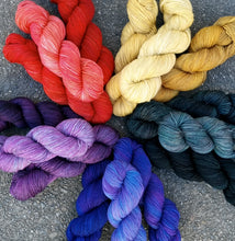 Load image into Gallery viewer, Merino 4 ply high twist  - gradient fade sets