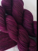 Load image into Gallery viewer, Merino DK - Berry compote