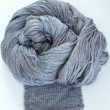 Load image into Gallery viewer, Merino/Bamboo/Silk 4 ply - Pigeon