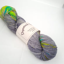Load image into Gallery viewer, Merino high Twist 4ply on sale