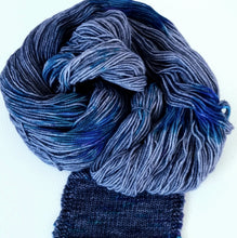 Load image into Gallery viewer, PRE-ORDER: Merino 4 ply high twist - Twilight river